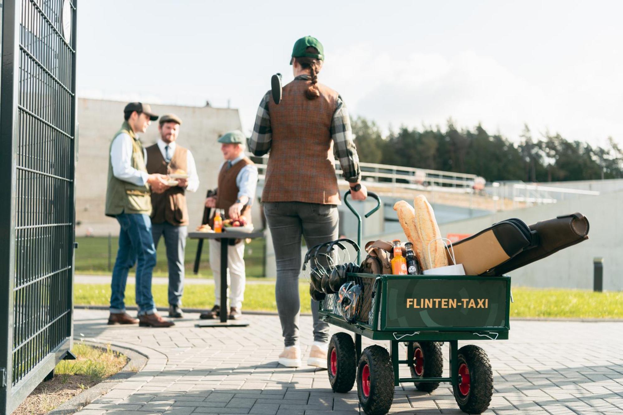 Target World Hunter'S Lodge Landscheid Bagian luar foto