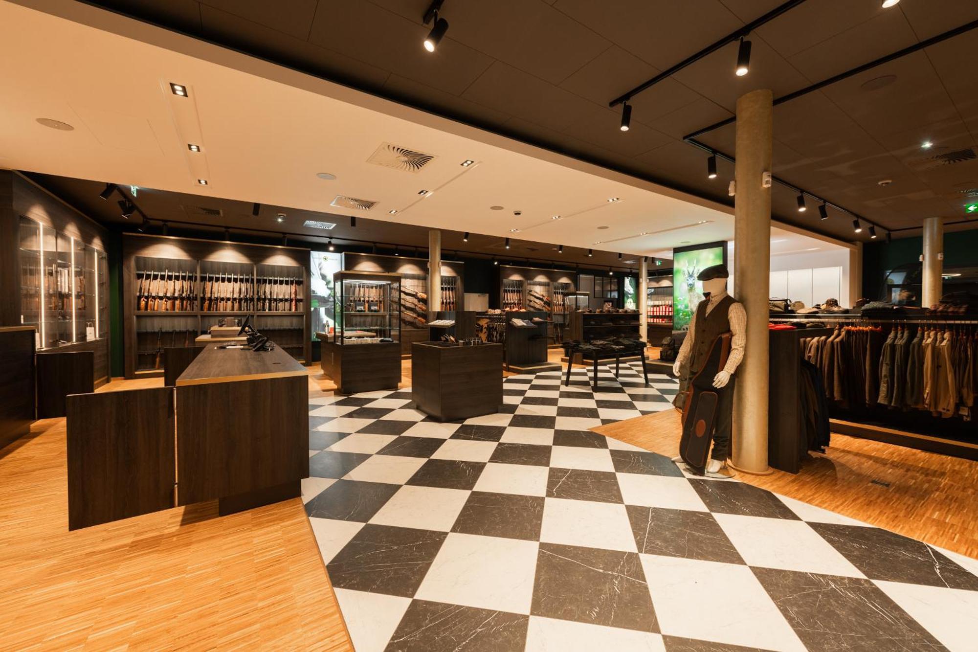 Target World Hunter'S Lodge Landscheid Bagian luar foto