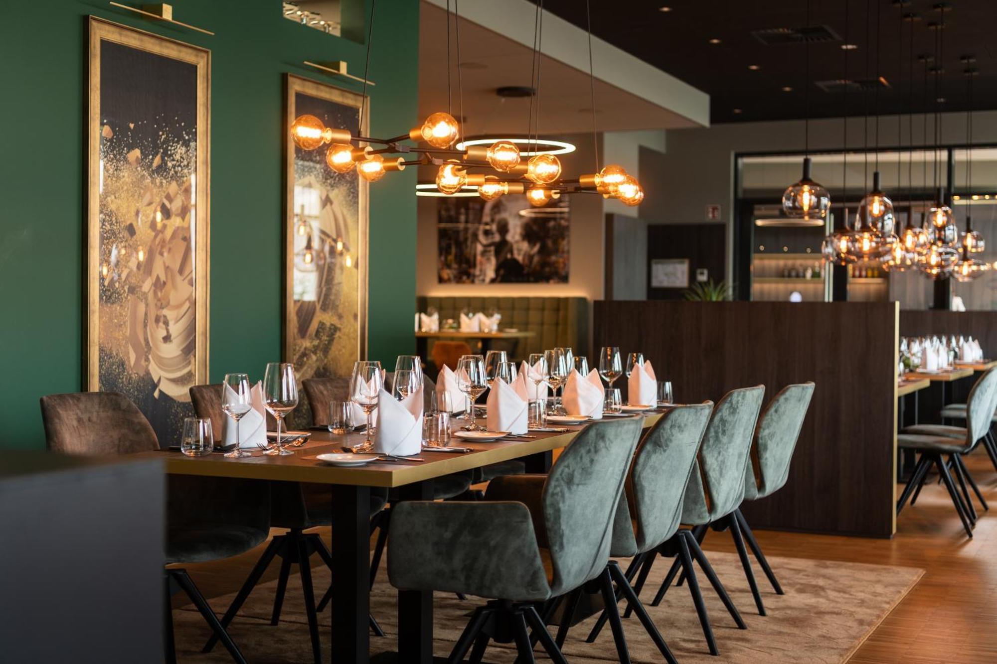 Target World Hunter'S Lodge Landscheid Bagian luar foto